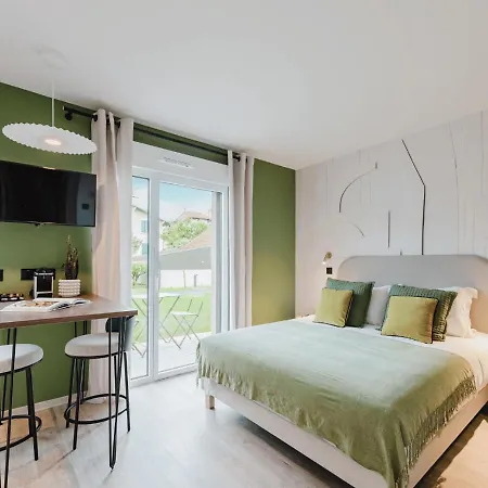 Neostelia * Annecy