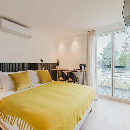 Aparthotel Neostelia *